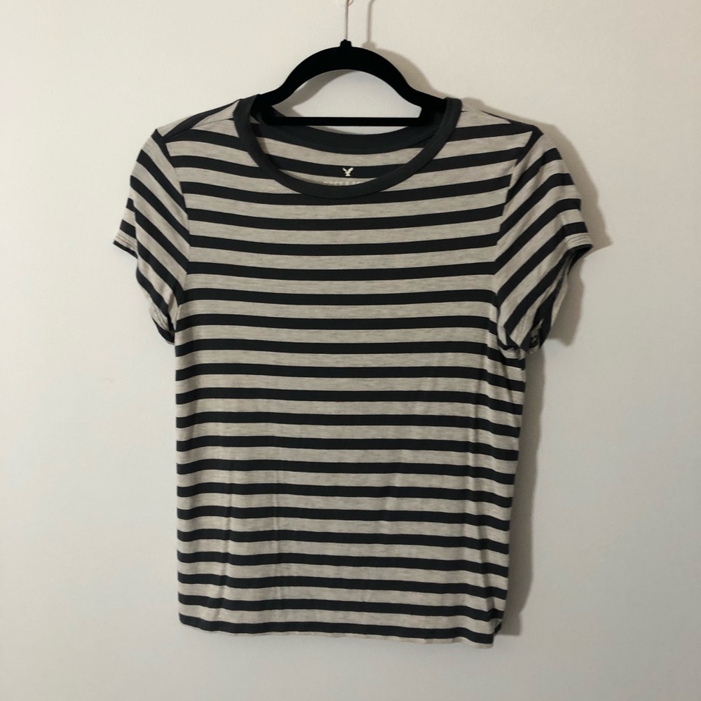 american eagle grey and cream striped tee